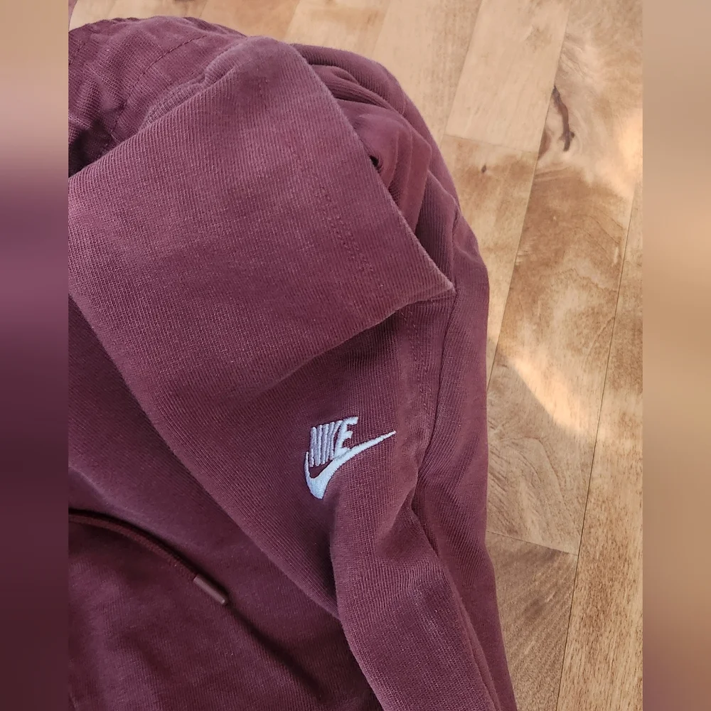 Nike Sweatpants - Maroon - Picture 3 of 8